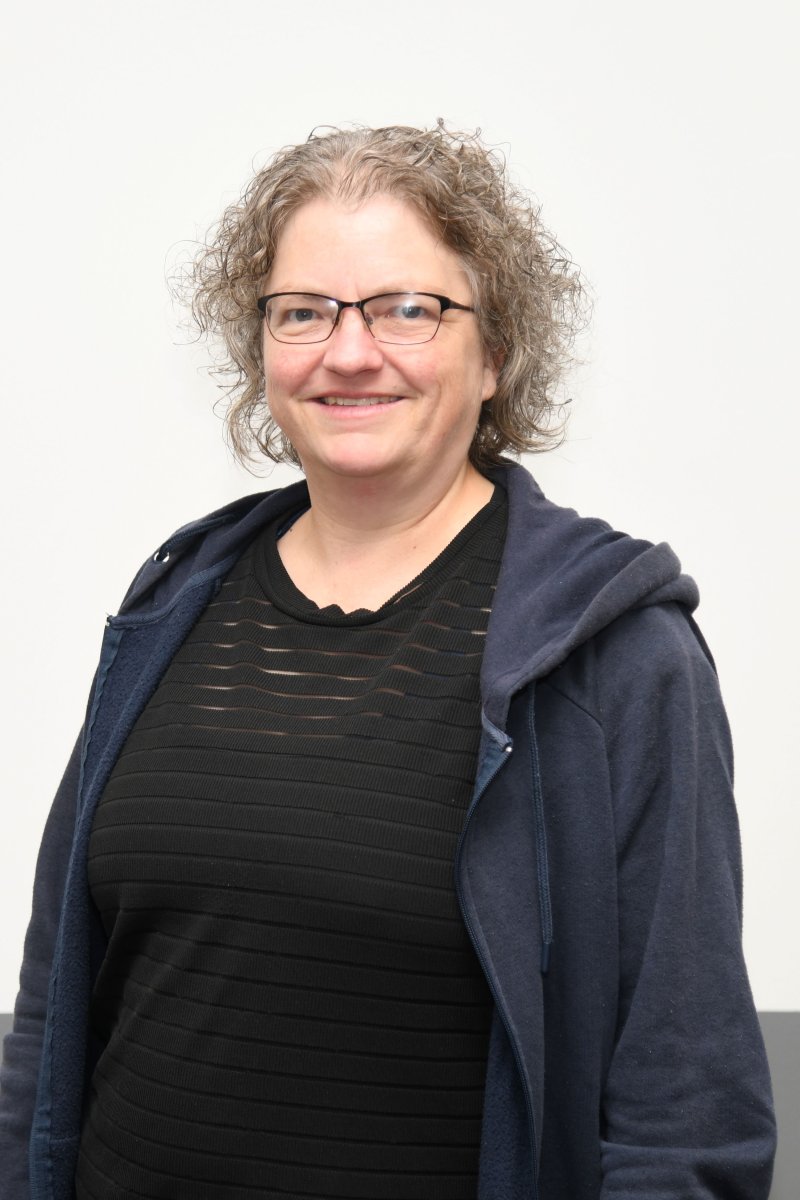 Profile photo of Sarah Cross