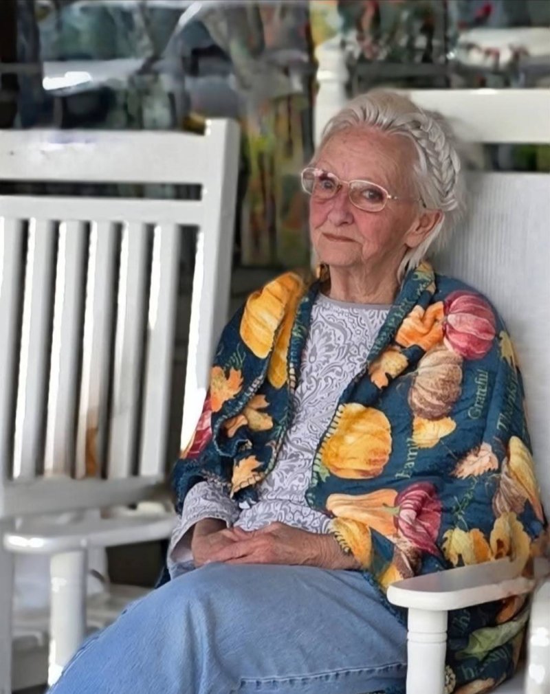 Profile photo of Karen Lynne Cramar